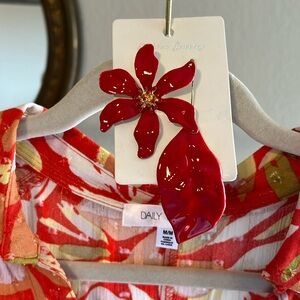 Unique asymmetrical Flower Leaf earring set high quality & durable! 🌺🍃🥀🌉